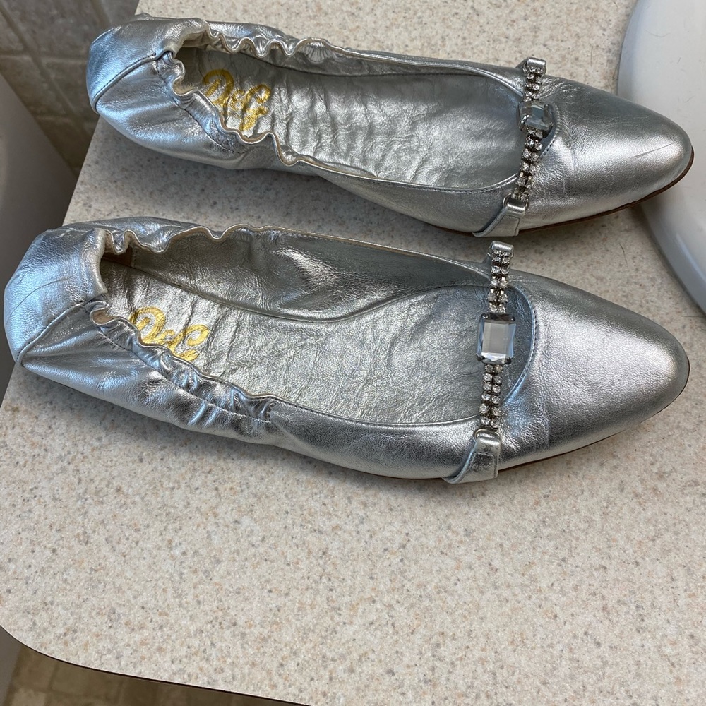D&G SILVER BALLET FLAT  37